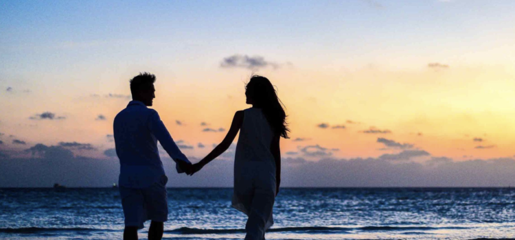 The 10 differences between unhappy and happy couples